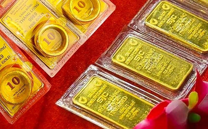 Giá vàng SJC vọt tăng theo thế giới Giá vàng SJC vọt tăng theo thế giới