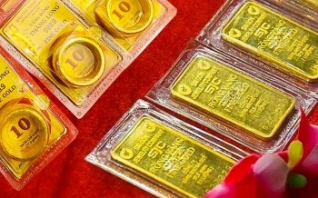 Giá vàng SJC vọt tăng theo thế giới
