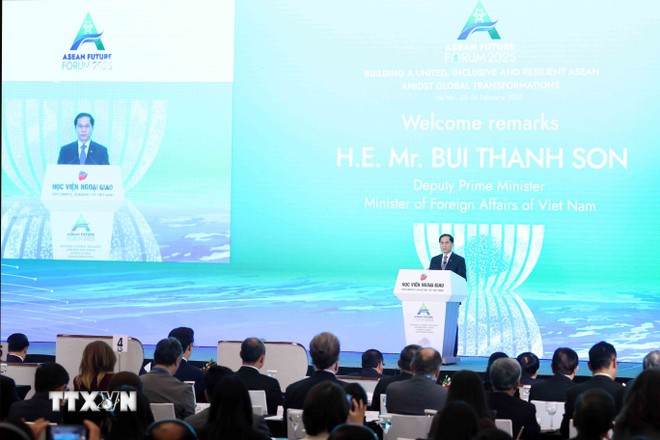 Thủ tướng đề xuất 3 ưu tiên chiến lược và 3 đột phá hành động phát triển ASEAN Thủ tướng đề xuất 3 ưu tiên chiến lược và 3 đột phá hành động phát triển ASEAN
