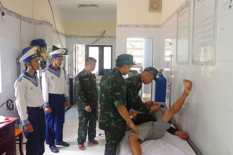 Đảo Trường Sa cấp cứu ngư dân bị đột qụy não Đảo Trường Sa cấp cứu ngư dân bị đột qụy não