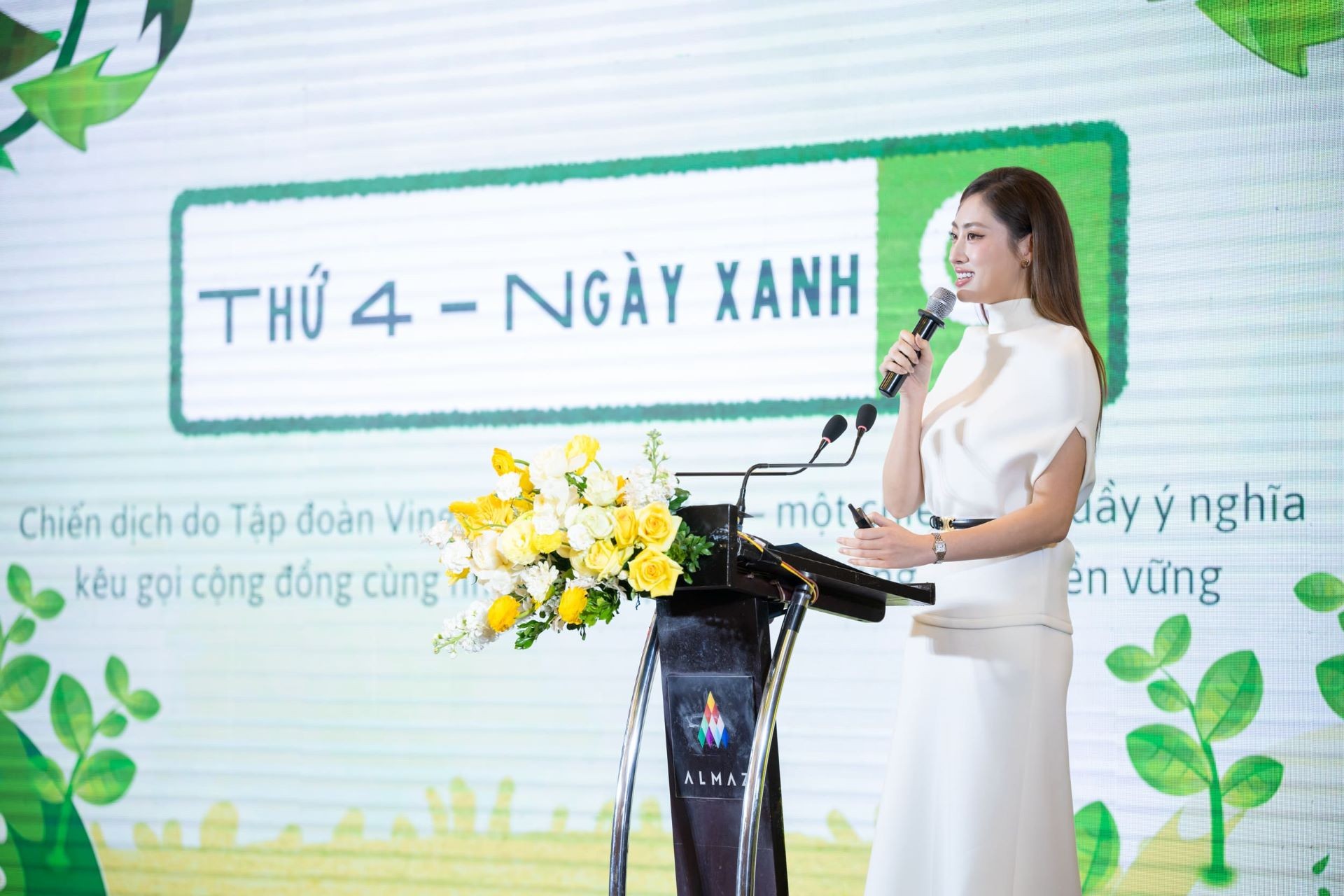 Hoa hậu Lương Thùy Linh chia sẻ tại lễ phát động chiến dịch Hoa hậu Lương Thuỳ Linh gợi ý cách sống xanh thời thượng mà tiết kiệm