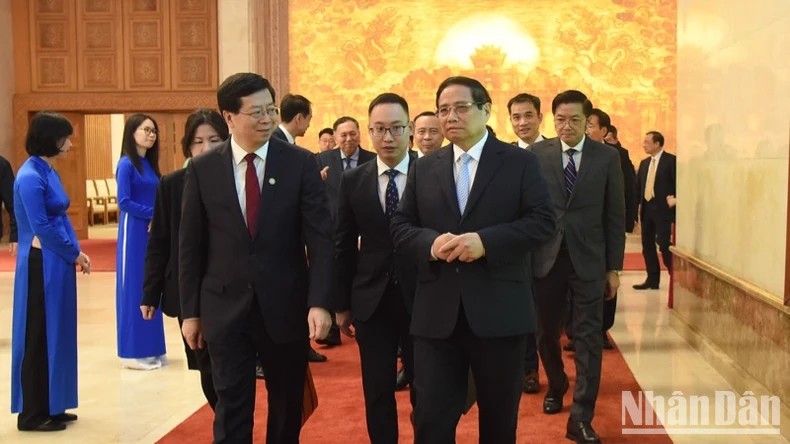Trao tặng Danh hiệu “Giáo sư danh dự" Đại học Thanh Hoa cho Thủ tướng Chính phủ Phạm Minh Chính Trao tặng Danh hiệu “Giáo sư danh dự" Đại học Thanh Hoa cho Thủ tướng Chính phủ Phạm Minh Chính