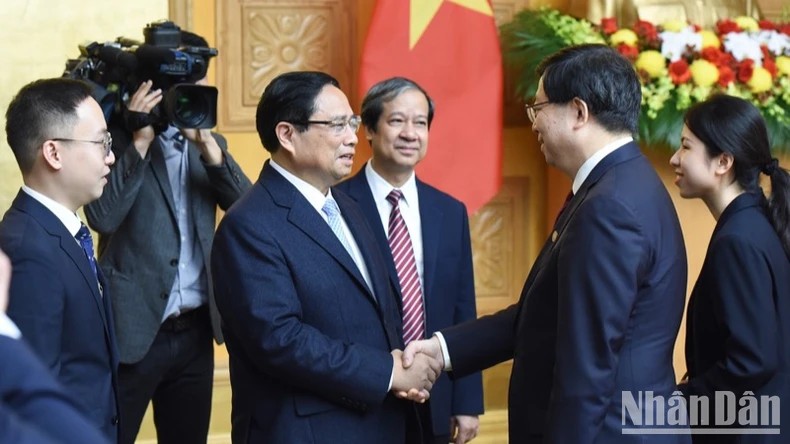 Trao tặng Danh hiệu “Giáo sư danh dự" Đại học Thanh Hoa cho Thủ tướng Chính phủ Phạm Minh Chính Trao tặng Danh hiệu “Giáo sư danh dự" Đại học Thanh Hoa cho Thủ tướng Chính phủ Phạm Minh Chính