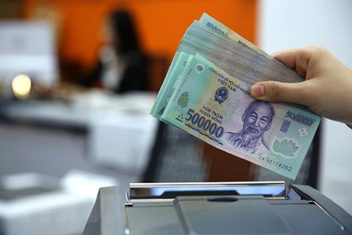 Nghiêm cấm các ngân hàng thương mại tự do tăng lãi suất