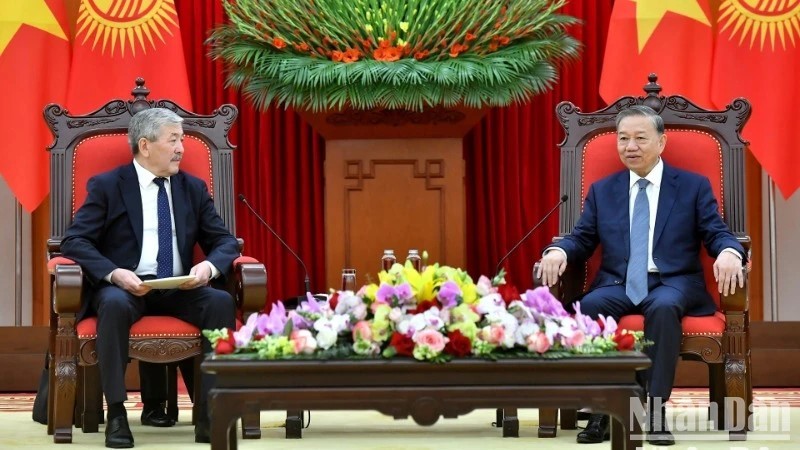 Tổng Bí thư Tô Lâm tiếp Thủ tướng Kyrgyzstan Adylbek Kasymaliev Tổng Bí thư Tô Lâm tiếp Thủ tướng Kyrgyzstan Adylbek Kasymaliev