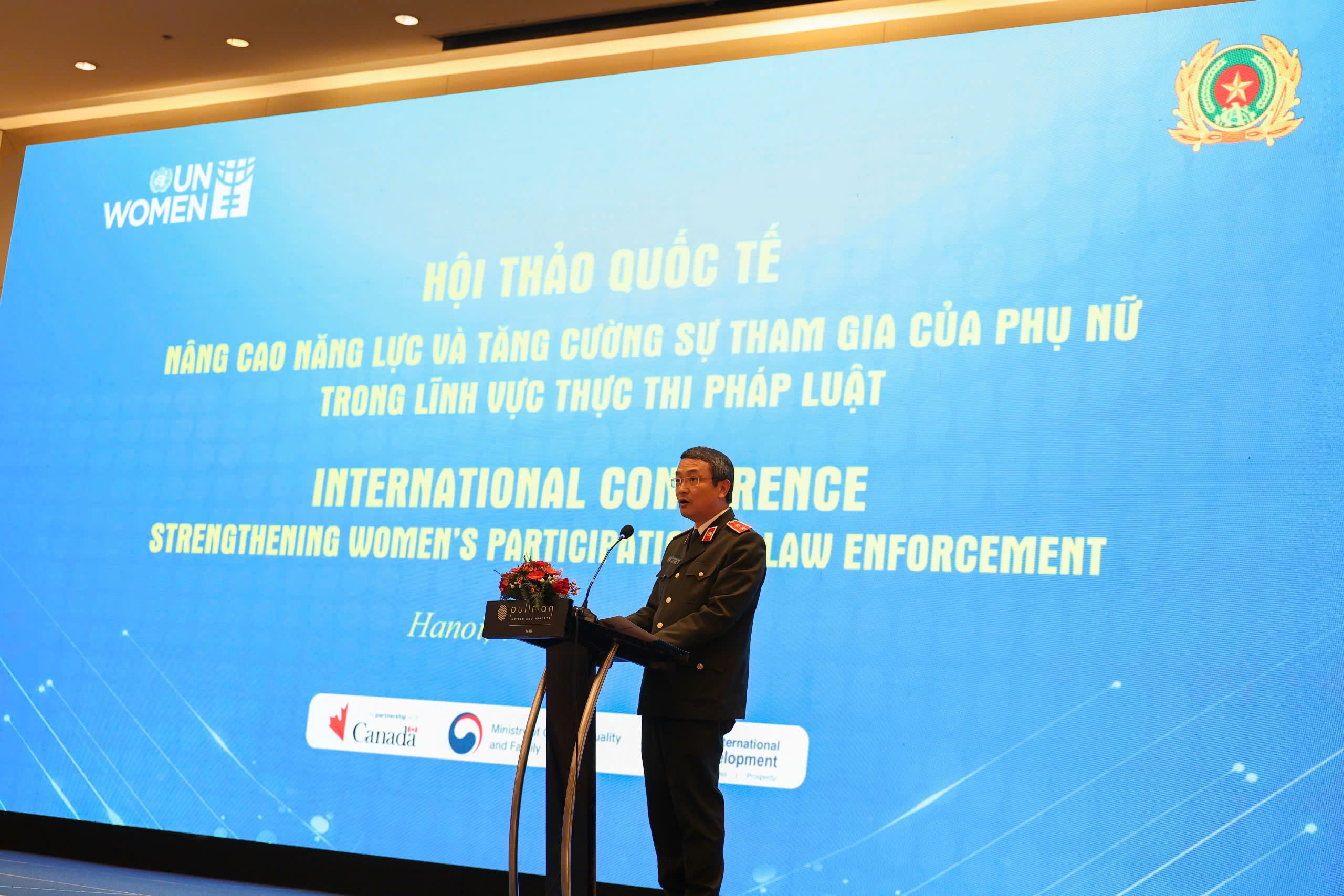 Nâng cao năng lực và tăng cường sự tham gia của phụ nữ trong thực thi pháp luật Nâng cao năng lực và tăng cường sự tham gia của của nữ công an trong thực thi pháp luật