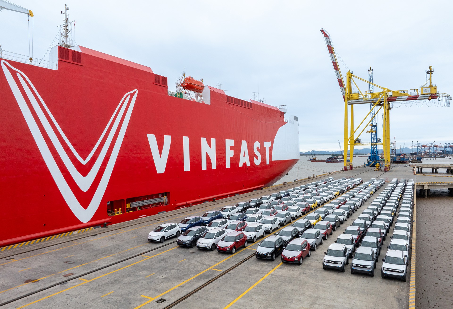 Vinfast xuất khẩu 2.500 ô tô điện tới Indonesia Vinfast xuất khẩu 2.500 ô tô điện tới Indonesia