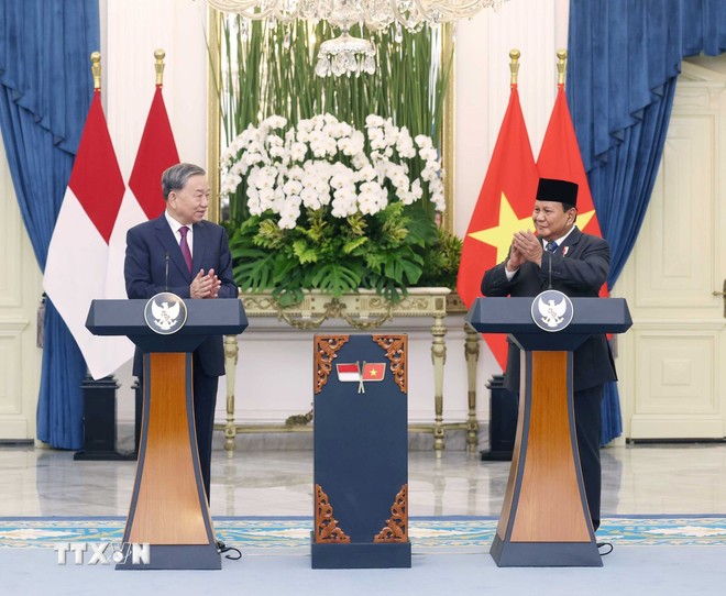 Tuyên bố chung về việc tăng cường quan hệ song phương giữa Indonesia và Việt Nam Tuyên bố chung về việc tăng cường quan hệ song phương giữa Indonesia và Việt Nam