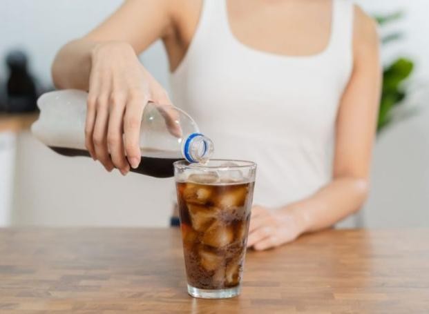 Thường trực Ủy ban KTTC đề nghị lùi thời điểm áp thuế TTĐB đối với nước giải khát có đường khoảng 1-2 năm. Ảnh: Sức khỏe & Đời sống Thường trực Ủy ban KTTC đề nghị lùi thời điểm áp thuế TTĐB đối với nước giải khát có đường khoảng 1-2 năm. Ảnh: Sức khỏe & Đời sống