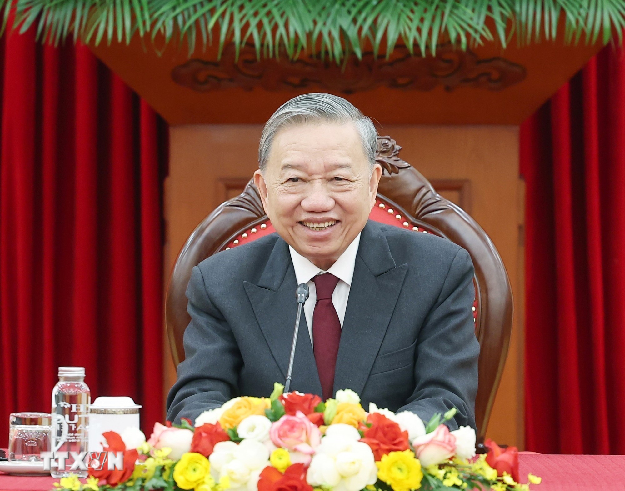 Tổng Bí thư Tô Lâm điện đàm với Tổng Thư ký Đảng Hành động Nhân dân (PAP), Thủ tướng Singapore Lawrence Wong. (Ảnh: Thống Nhất/TTXVN) Tổng Bí thư Tô Lâm điện đàm với Tổng Thư ký Đảng Hành động Nhân dân (PAP), Thủ tướng Singapore Lawrence Wong. (Ảnh: Thống Nhất/TTXVN)