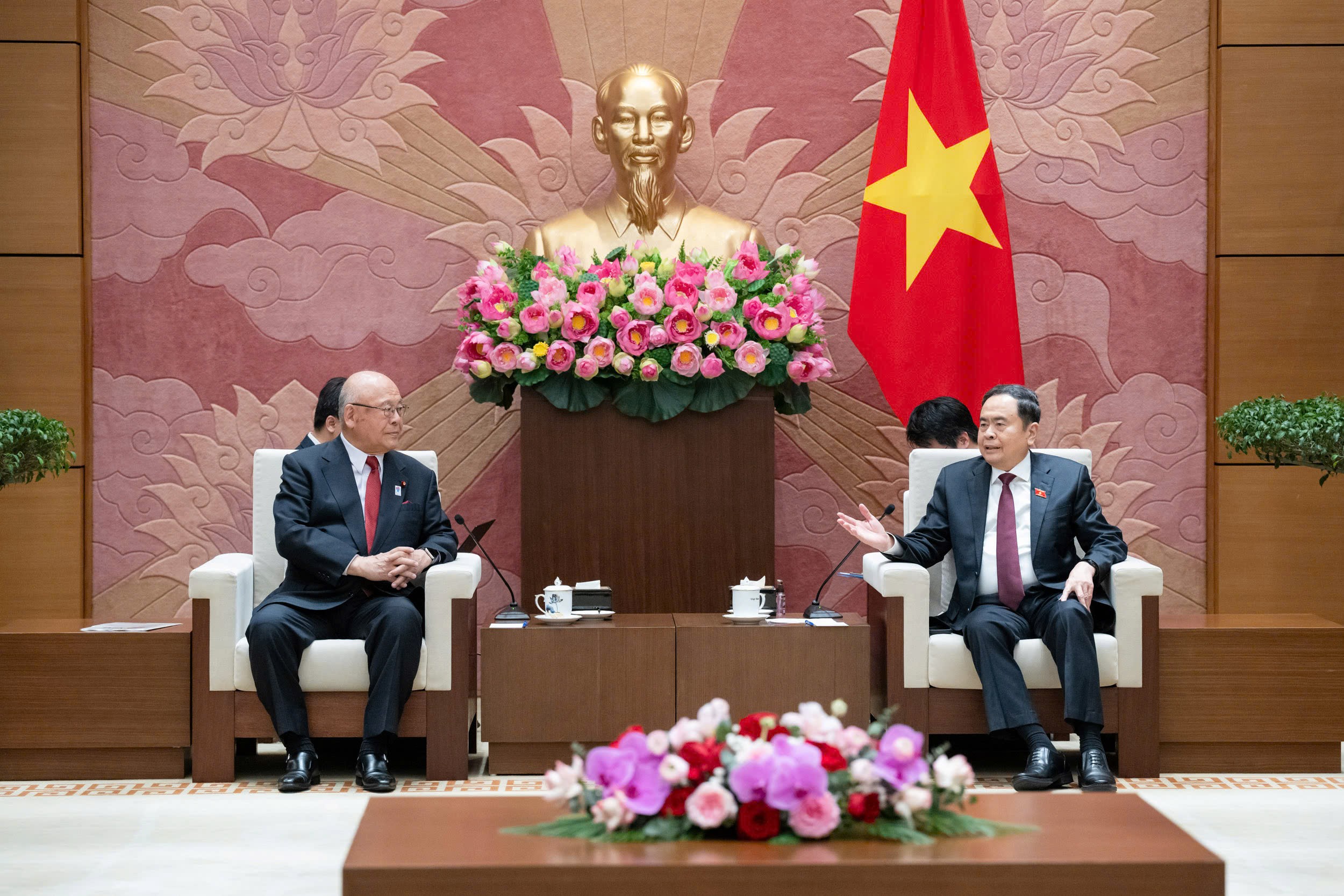Đề xuất biện pháp thúc đẩy quan hệ hữu nghị hợp tác Việt Nam - Nhật Bản Đề xuất biện pháp thúc đẩy quan hệ hữu nghị hợp tác Việt Nam - Nhật Bản