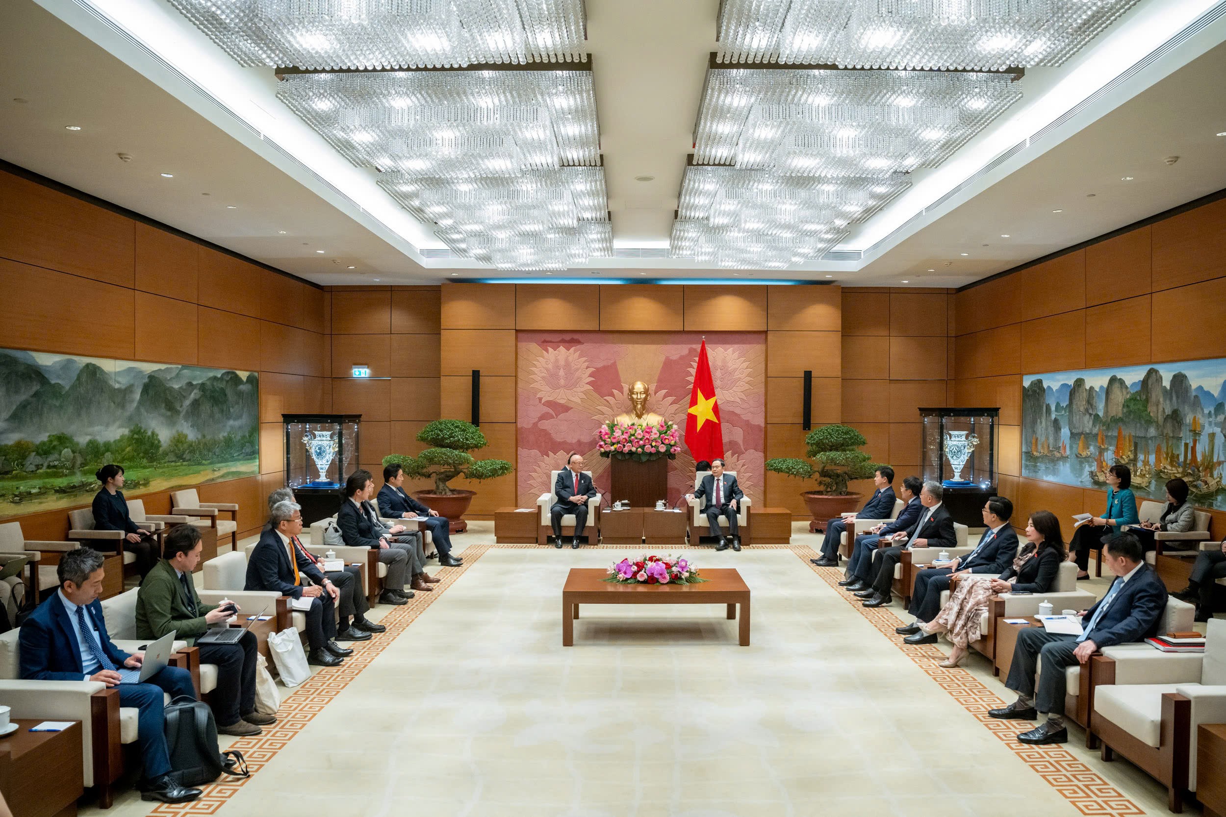 Đề xuất biện pháp thúc đẩy quan hệ hữu nghị hợp tác Việt Nam - Nhật Bản Đề xuất biện pháp thúc đẩy quan hệ hữu nghị hợp tác Việt Nam - Nhật Bản