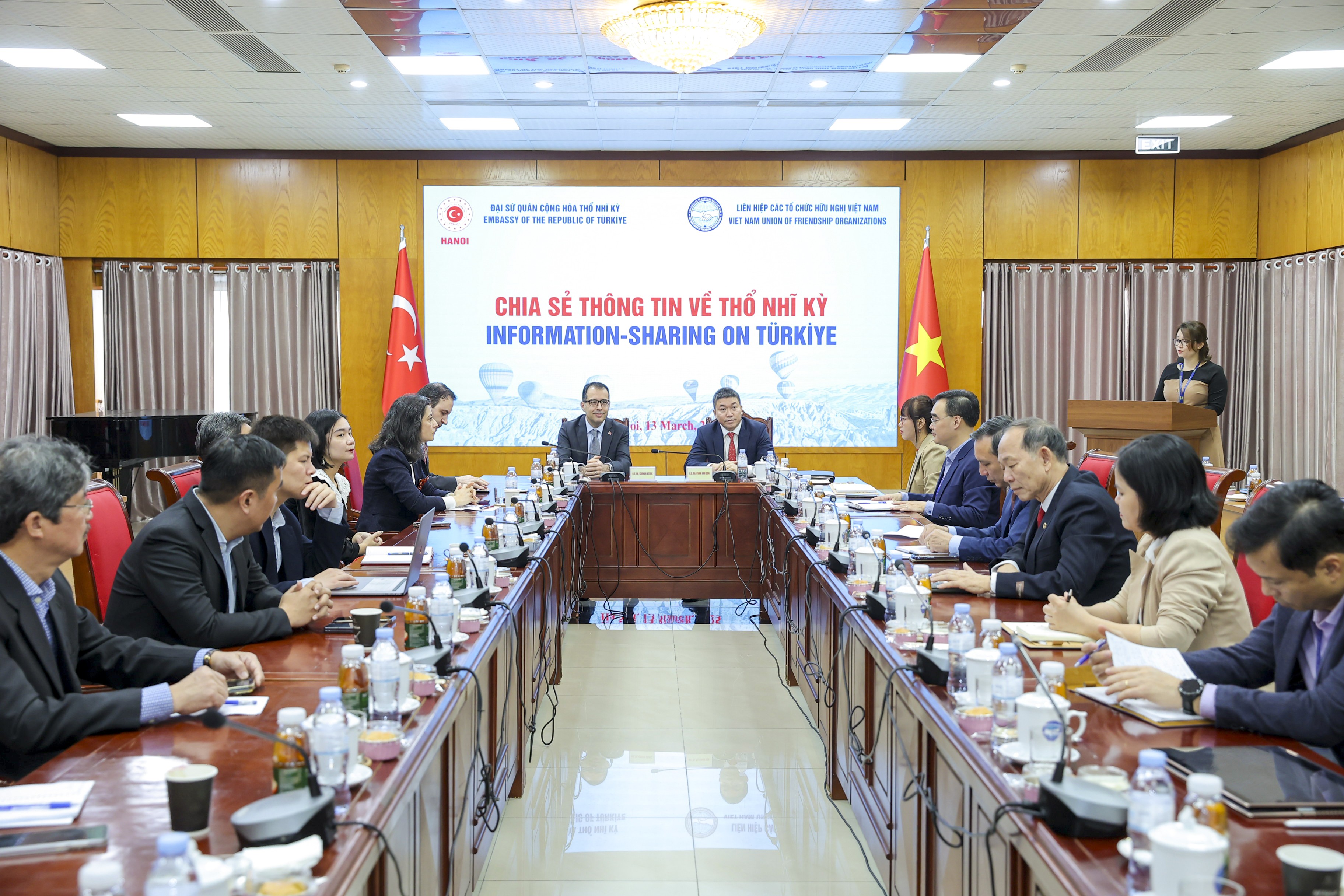 Chia sẻ thông tin về tiềm năng phát triển quan hệ Việt Nam – Thổ Nhĩ Kỳ Chia sẻ thông tin về tiềm năng phát triển quan hệ Việt Nam – Thổ Nhĩ Kỳ