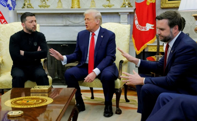 Tổng thống Trump tạm dừng viện trợ quân sự cho Ukraine Tổng thống Trump tạm dừng viện trợ quân sự cho Ukraine
