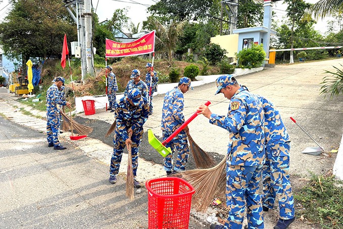 Vùng 5 Hải quân tổ chức “Ngày thứ 7 tình nguyện” Vùng 5 Hải quân tổ chức “Ngày thứ 7 tình nguyện”