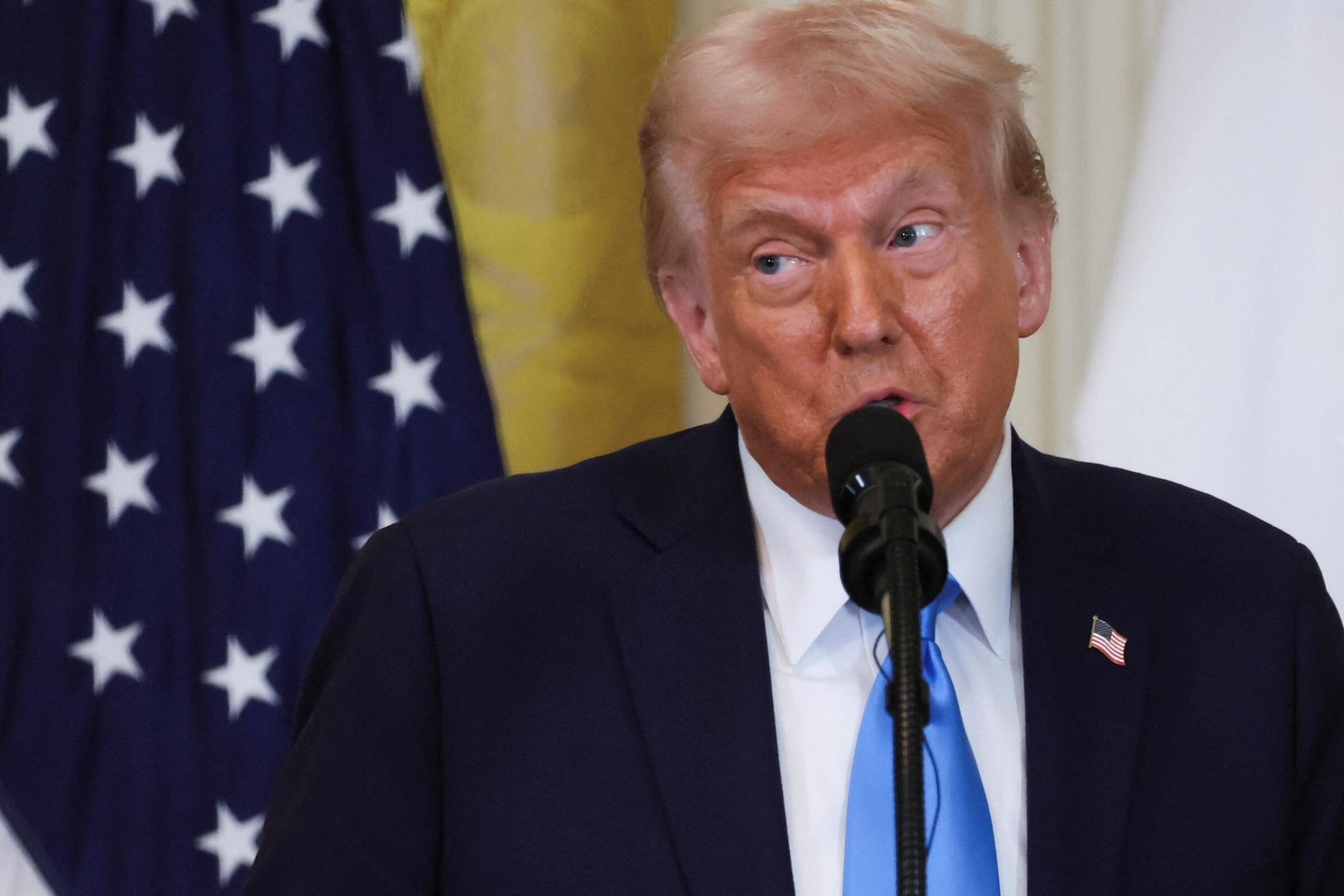 Tổng thống Mỹ Donald Trump phát biểu tại Nhà Trắng ngày 4/2/2025. (Ảnh: Reuters) Tổng thống Mỹ Donald Trump phát biểu tại Nhà Trắng ngày 4/2/2025. (Ảnh: Reuters)