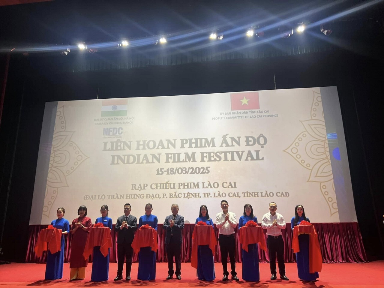 The delegates cut the ribbon to inaugurate the Indian Film Festival in Lao Cai. The delegates cut the ribbon to inaugurate the Indian Film Festival in Lao Cai.