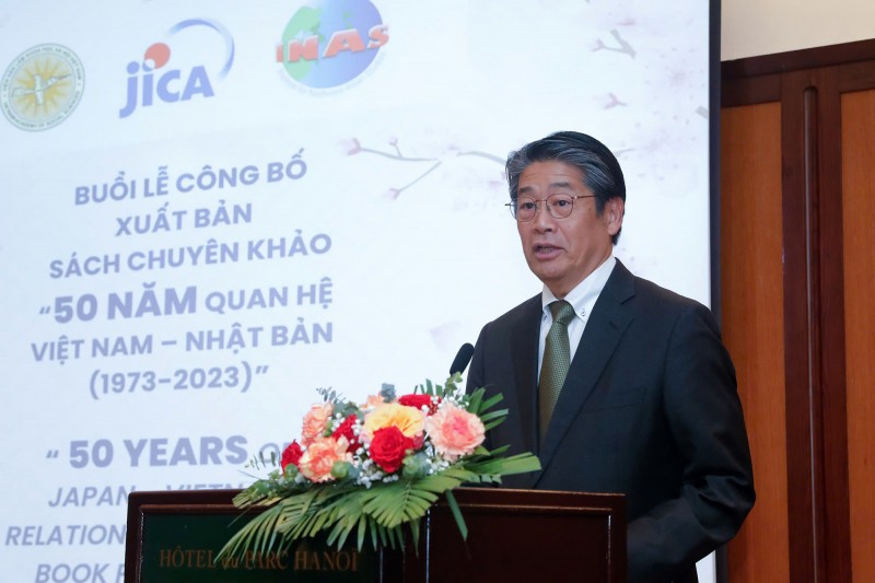 Ra mắt cuốn sách Ra mắt cuốn sách