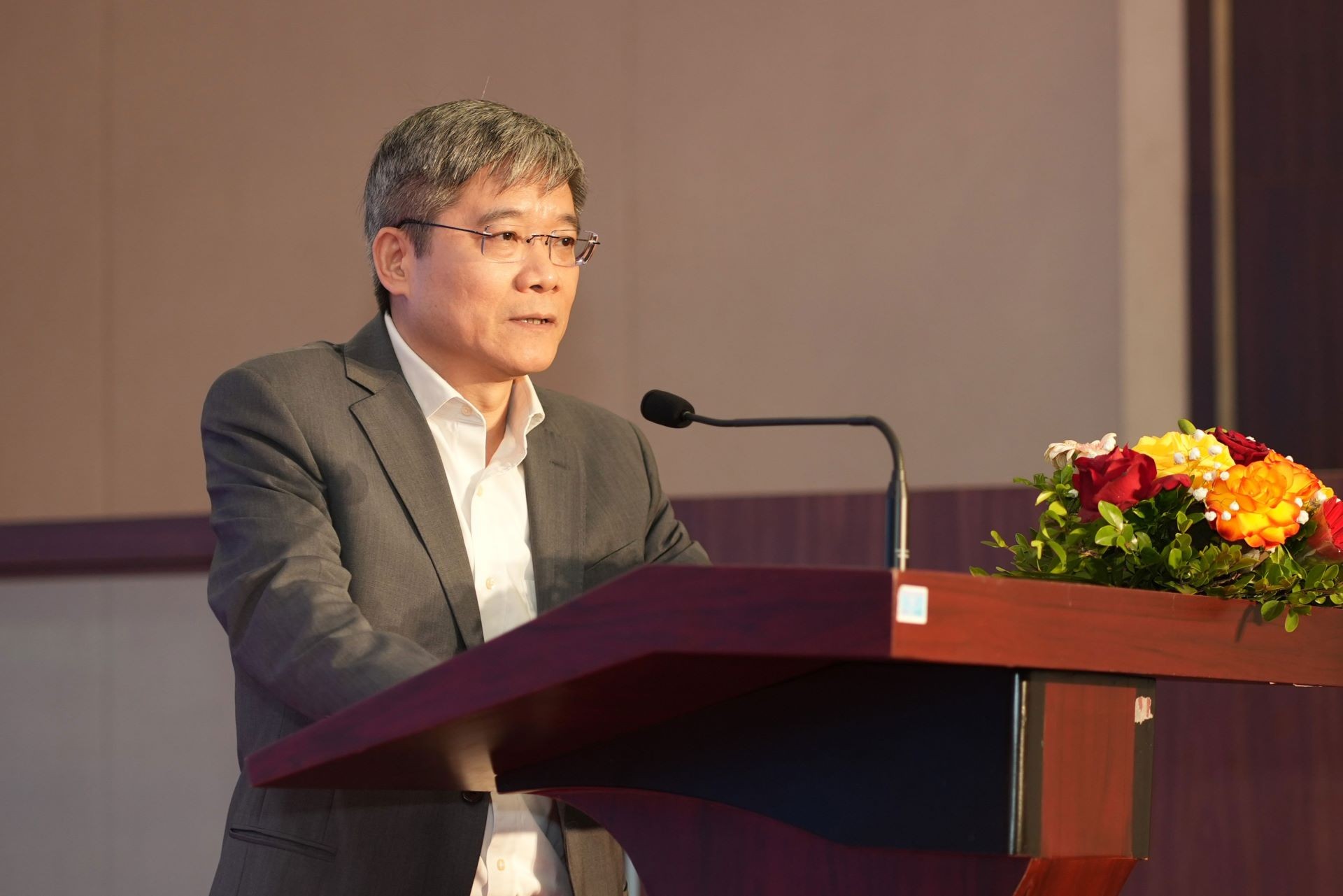 Vingroup tài trợ 1.000 tỷ đồng cho Vingroup tài trợ 1.000 tỷ đồng cho