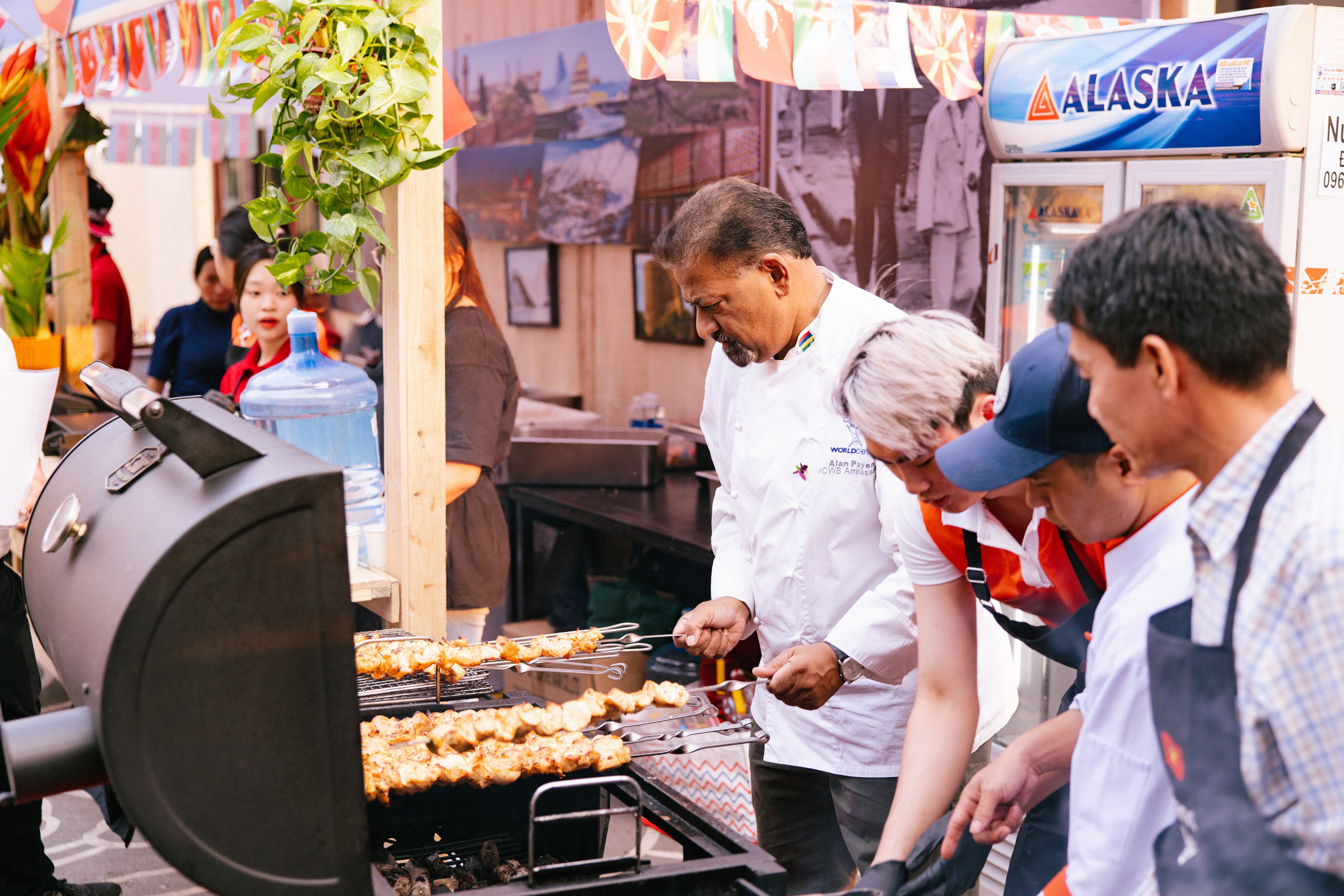 Chef Alan Payen – Thành viên cấp cao Emirates Culinary Guild, ban giám khảo quốc tế của Worldchefs tại Lễ hội Chef Alan Payen – Thành viên cấp cao Emirates Culinary Guild, ban giám khảo quốc tế của Worldchefs tại Lễ hội