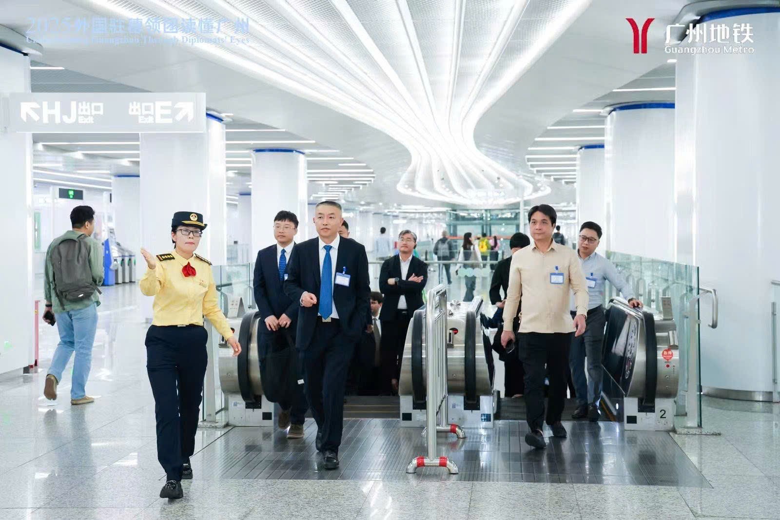 Quảng Châu mong muốn thúc đẩy hợp tác với Việt Nam trong lĩnh vực y tế Quảng Châu mong muốn thúc đẩy hợp tác với Việt Nam trong lĩnh vực y tế