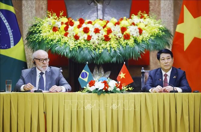 Chủ tịch nước Lương Cường hội đàm với Tổng thống Brazil Chủ tịch nước Lương Cường hội đàm với Tổng thống Brazil