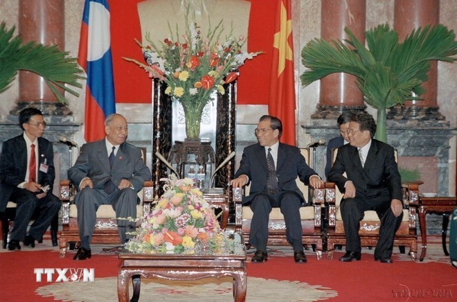 Chủ tịch Khamtay Siphandone: Nhà lãnh đạo xuất sắc của Lào, người bạn lớn của Việt Nam Chủ tịch Khamtay Siphandone: Nhà lãnh đạo xuất sắc của Lào, người bạn lớn của Việt Nam