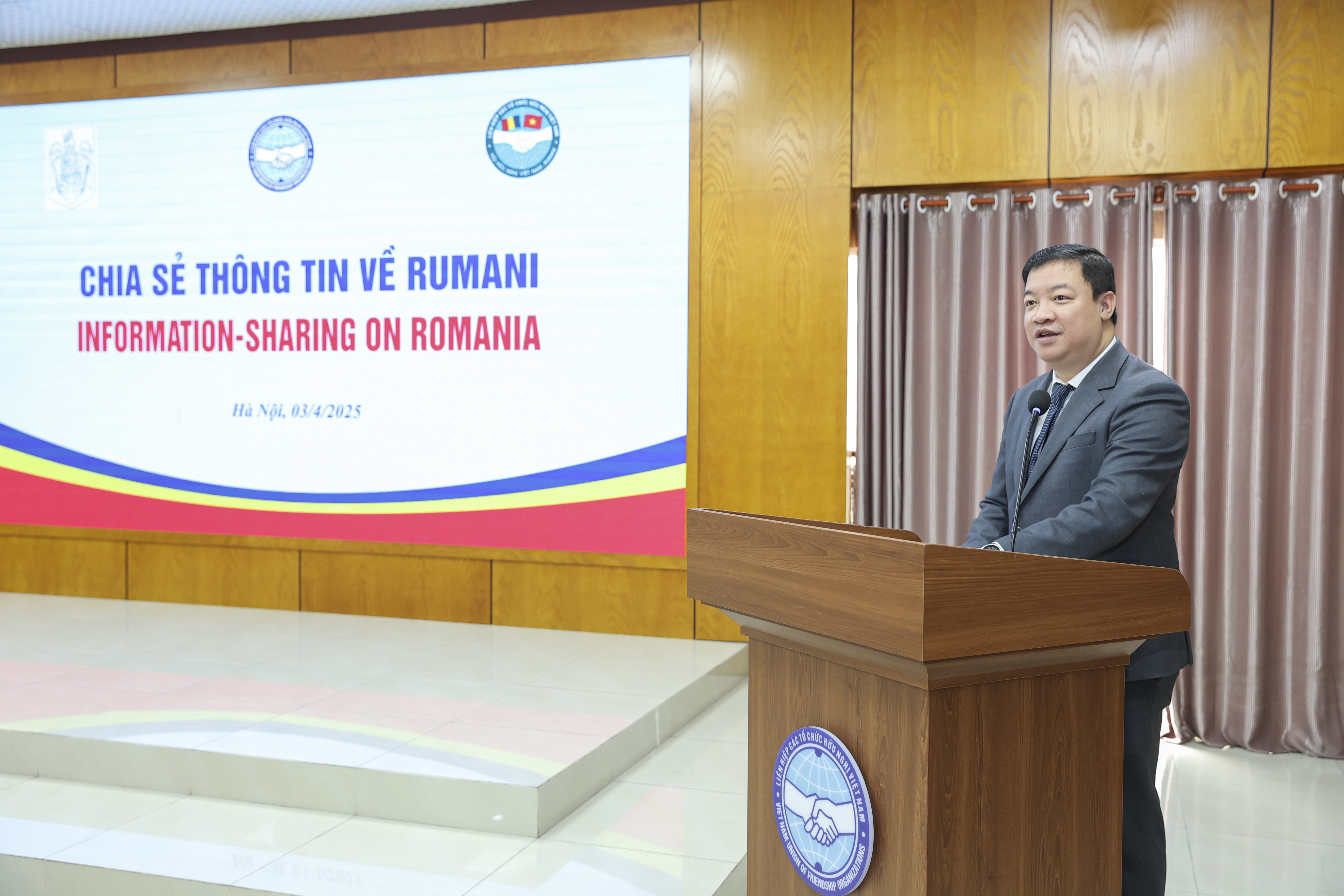 Tăng cường hiểu biết, phát triển quan hệ Việt Nam - Rumani tương xứng với tiềm năng Tăng cường hiểu biết, phát triển quan hệ Việt Nam - Rumani tương xứng với tiềm năng