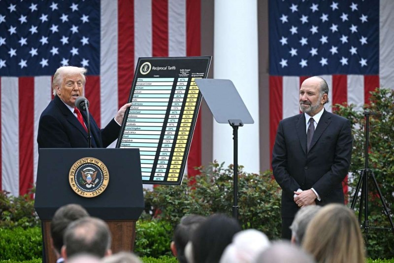 Các nước phản ứng trước đòn thuế đối ứng của ông Trump Các nước phản ứng trước đòn thuế đối ứng của ông Trump