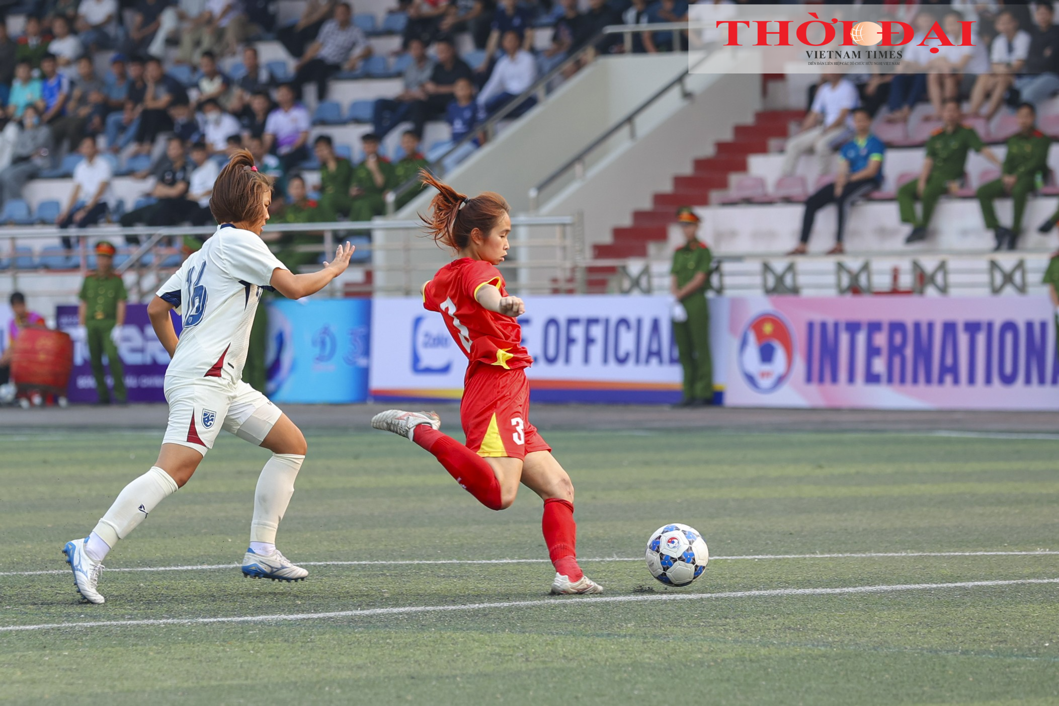 U17 nữ Việt Nam giành chiến thắng 2-1 trước U17 nữ Thái Lan
