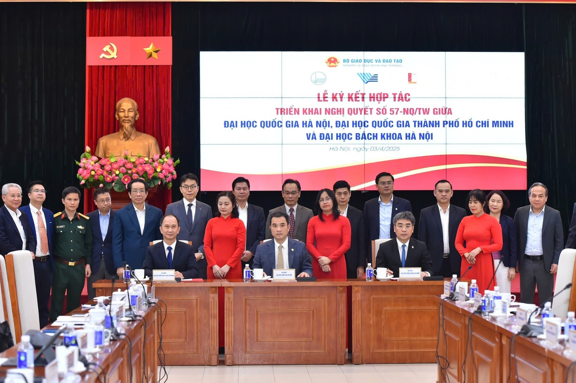 Lễ ký kết chương trình hợp tác giữa Lễ ký kết chương trình hợp tác giữa