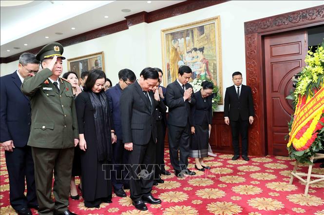 Lãnh đạo cấp cao Đảng, Nhà nước viếng đồng chí Khamtay Siphandone Chú thích ảnh