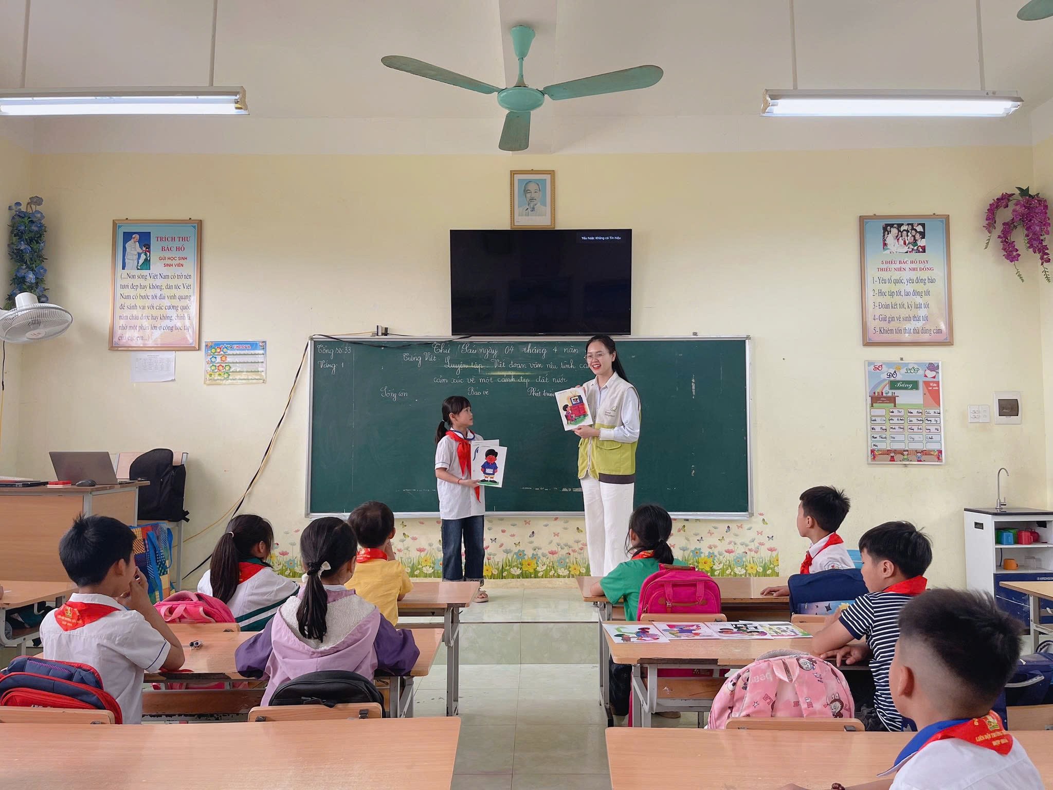 Nâng cao kỹ năng tự bảo vệ cho hơn 5.000 học sinh Tuyên Quang Nâng cao kỹ năng tự bảo vệ cho hơn 5.000 học sinh Tuyên Quang