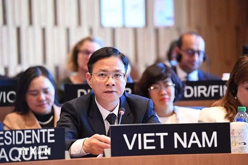 Deputy Foreign Minister Ngo Le Van speaks at the opening ceremony of the 221st session of the UNESCO Executive Board in Paris on April 7. (Photo: VNA) Deputy Foreign Minister Ngo Le Van speaks at the opening ceremony of the 221st session of the UNESCO Executive Board in Paris on April 7. (Photo: VNA)