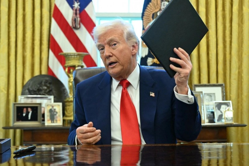 Tổng thống Mỹ Donald Trump tại Nhà Trắng ngày 9/4. Ảnh: AFP Tổng thống Mỹ Donald Trump tại Nhà Trắng ngày 9/4. Ảnh: AFP