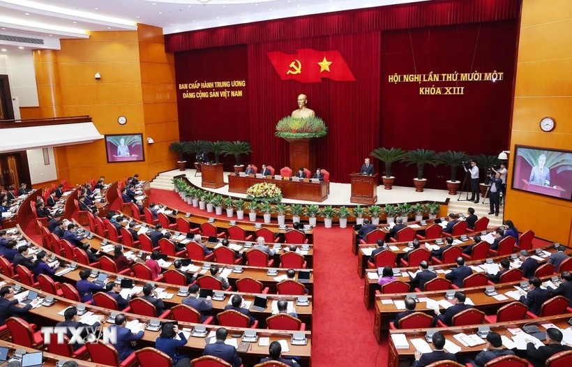 Thông cáo báo chí về ngày làm việc thứ hai của Hội nghị Trung ương 11 khóa XIII