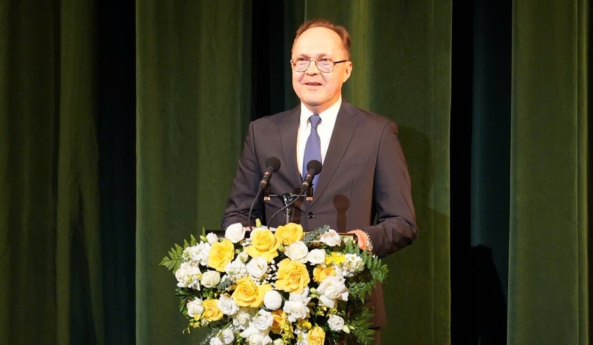 Đại sứ Liên bang Nga tại Việt Nam Gennady Bezdetko phát biểu tại chương trình. (Ảnh: icd.gov.vn) Đại sứ Liên bang Nga tại Việt Nam Gennady Bezdetko phát biểu tại chương trình. (Ảnh: icd.gov.vn)