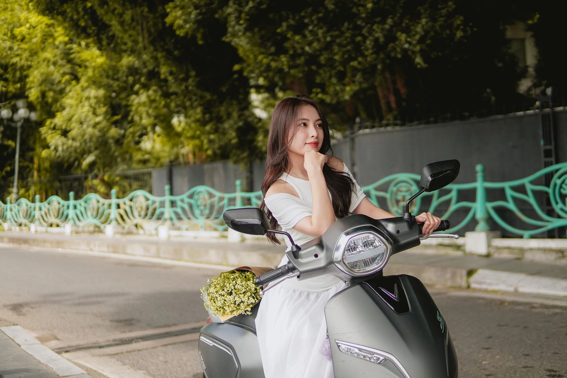 Vì sao dân công sở rỉ tai nhau mua VinFast Klara Neo? Vì sao dân công sở rỉ tai nhau mua VinFast Klara Neo?