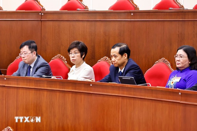 Bế mạc Hội nghị Trung ương 11 khóa XIII: Hội nghị lịch sử bàn quyết sách lịch sử Bế mạc Hội nghị Trung ương 11 khóa XIII: Hội nghị lịch sử bàn quyết sách lịch sử