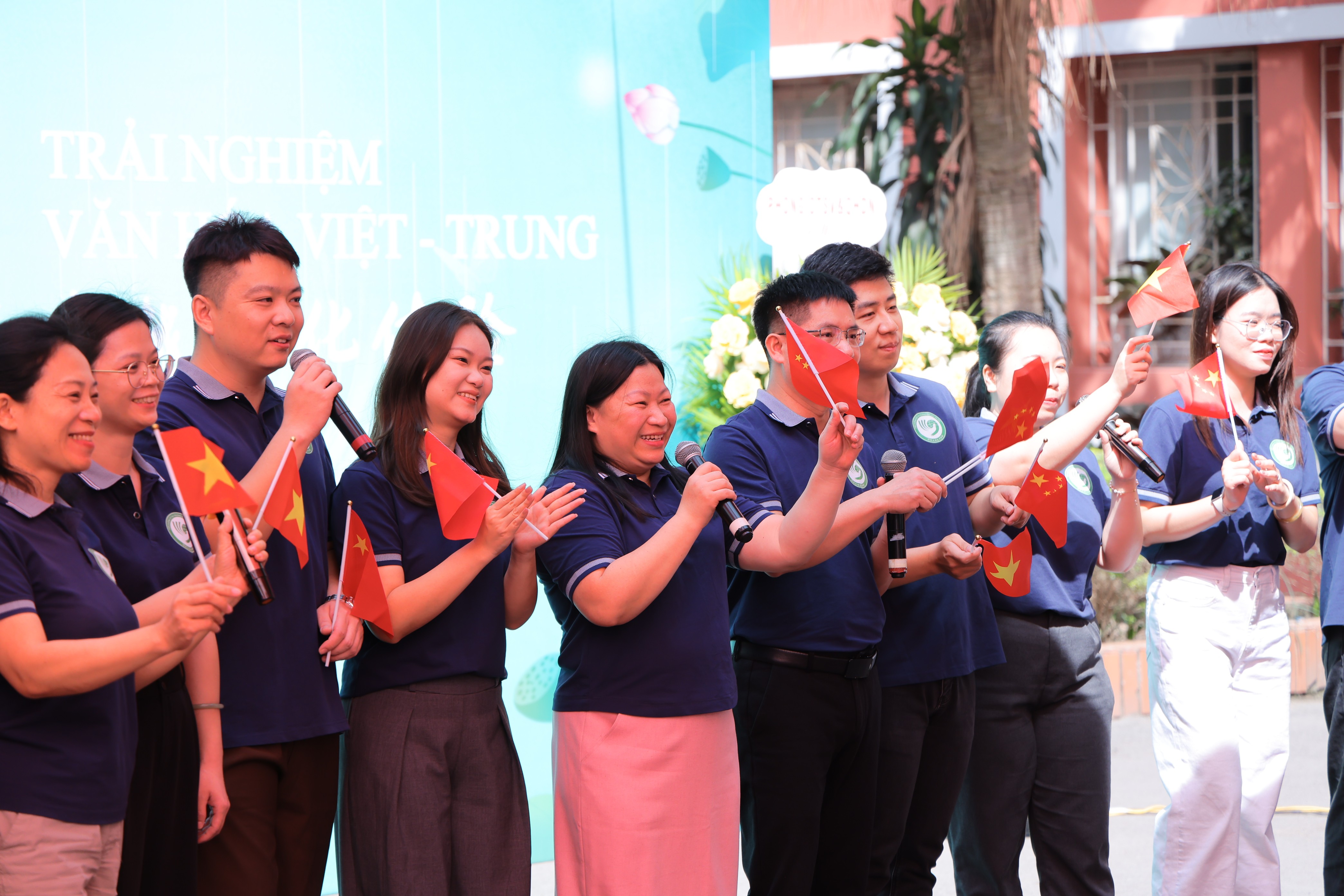 Sinh viên Việt - Trung: Hiểu biết lẫn nhau từ trải nghiệm văn hoá Sinh viên Việt - Trung: Hiểu biết lẫn nhau từ trải nghiệm văn hoá