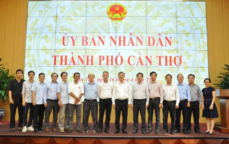 Doanh nghiệp Singapore, Indonesia tìm hiểu cơ hội đầu tư năng lượng sạch tại Cần Thơ Doanh nghiệp Singapore, Indonesia tìm hiểu cơ hội đầu tư năng lượng sạch tại Cần Thơ