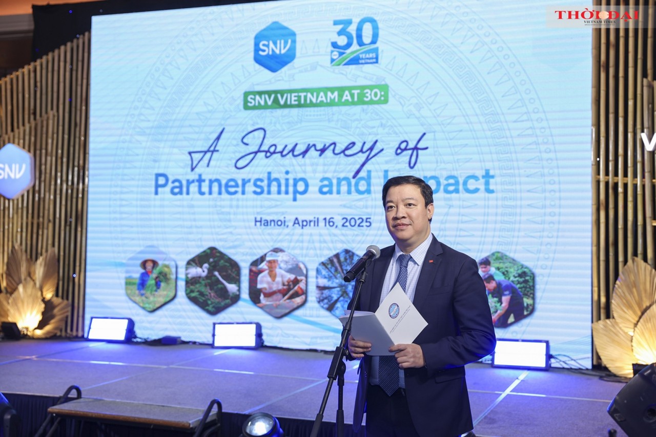 SNV: Ambassador of Vietnam - Netherlands People-to-people Relations SNV: Ambassador of Vietnam - Netherlands People-to-people Relations
