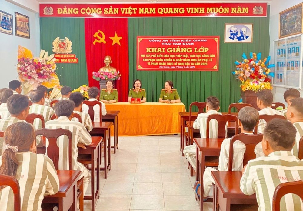 Thắp sáng ước mơ hoàn lương cho phạm nhân Thắp sáng ước mơ hoàn lương cho phạm nhân