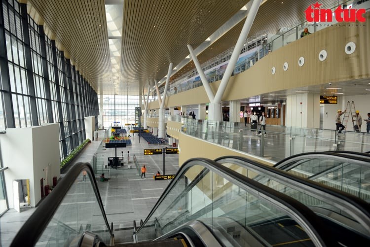 Cận cảnh Nhà ga T3 sân bay Tân Sơn Nhất trước giờ khánh thành
