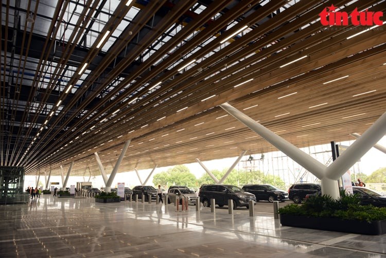 Cận cảnh Nhà ga T3 sân bay Tân Sơn Nhất trước giờ khánh thành