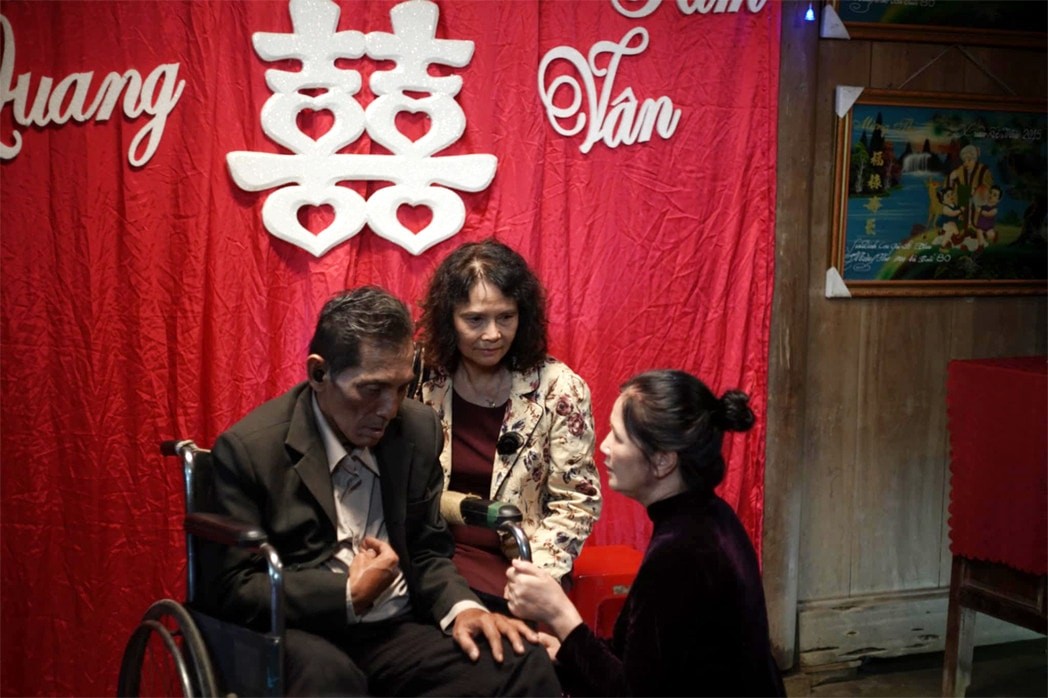 “Cu li không bao giờ khóc” đạt giải Phim hay nhất tại Liên hoan phim châu Á lần thứ 22 “Cu li không bao giờ khóc” đạt giải Phim hay nhất tại Liên hoan phim châu Á lần thứ 22