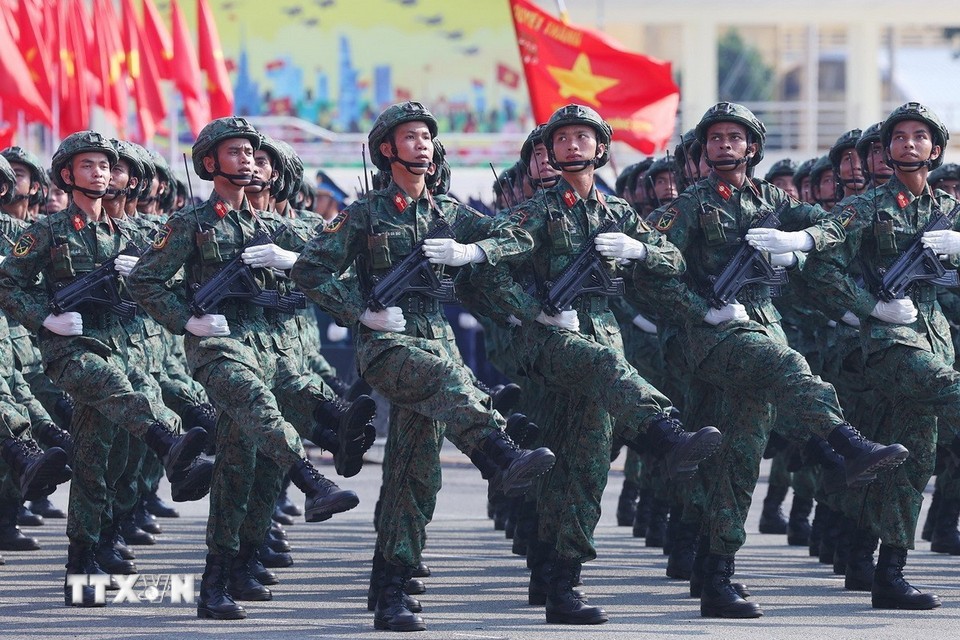 Lực lượng quân đội tham gia hợp luyện diễu binh, diễu hành tại Biên Hòa, Đồng Nai. Lực lượng quân đội tham gia hợp luyện diễu binh, diễu hành tại Biên Hòa, Đồng Nai.