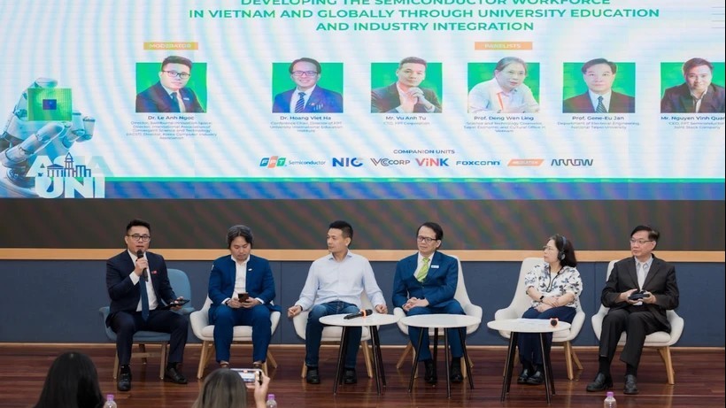 Xây dựng nguồn nhân lực chất lượng cao cho ngành bán dẫn