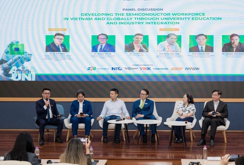 Xây dựng nguồn nhân lực chất lượng cao cho ngành bán dẫn Xây dựng nguồn nhân lực chất lượng cao cho ngành bán dẫn