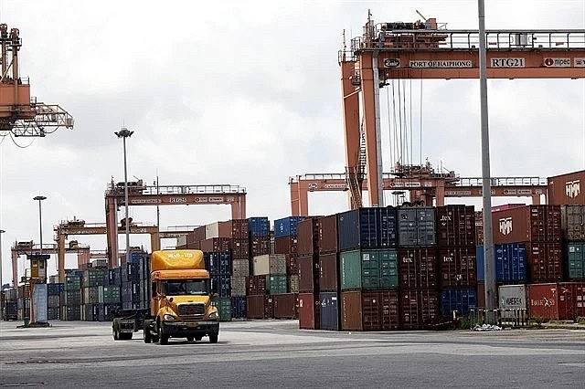 Goods containers waiting for export at Tan Vu Port, Hai Phong city. (Photo: VNA) Goods containers waiting for export at Tan Vu Port, Hai Phong city. (Photo: VNA)
